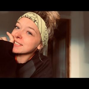 Meet your Posher, Makayla